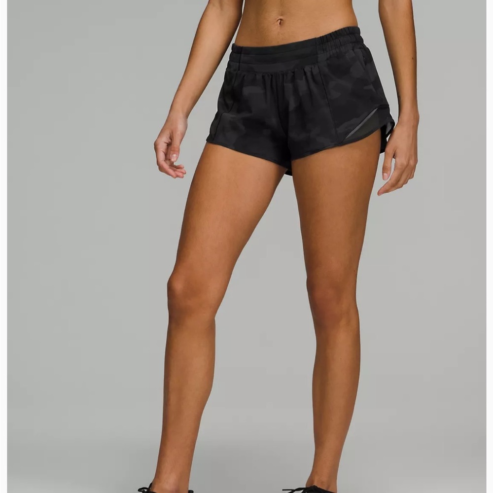 Lululemon Hotty Hot Short
